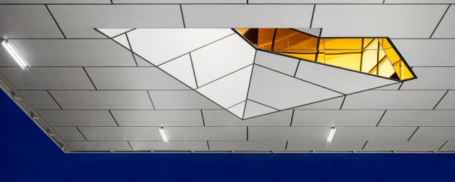 Необычные архитектура одного из зданий Колледжа Лангара в Ванкувере