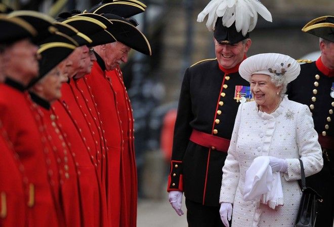 9 правил английского этикета нарушать которые нельзя даже королеве