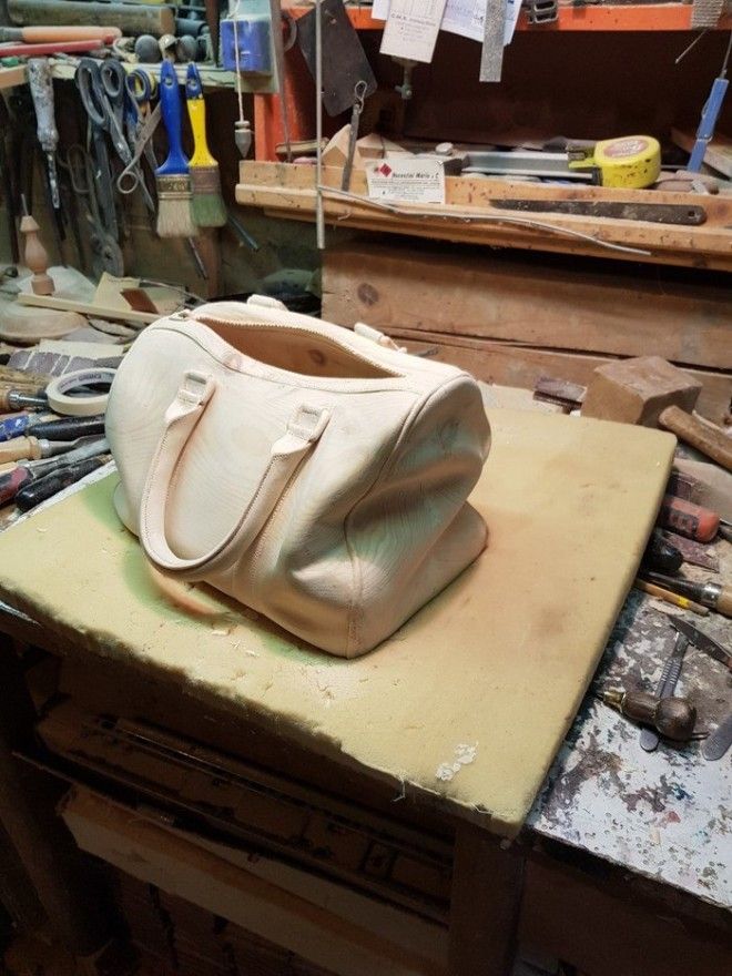 SДаже этот обычный кусок дерева можно превратить в произведение искусства