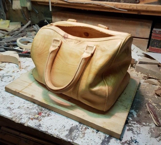 SДаже этот обычный кусок дерева можно превратить в произведение искусства