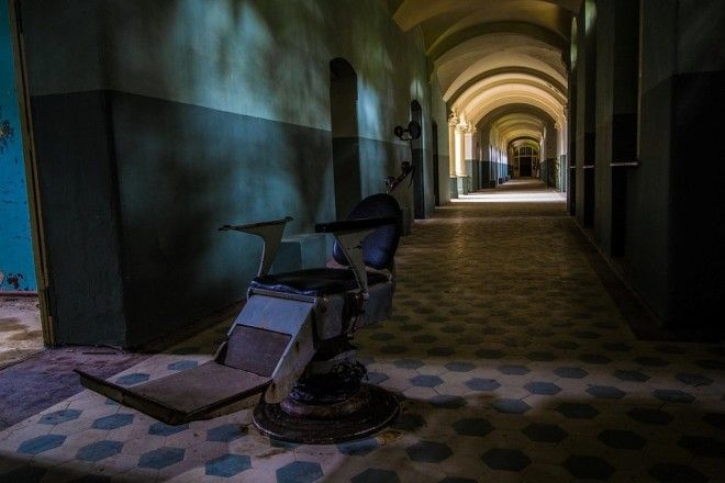 1200px-Beelitz-heilsttten.jpg 1200px-Beelitz-heilsttten.jpg