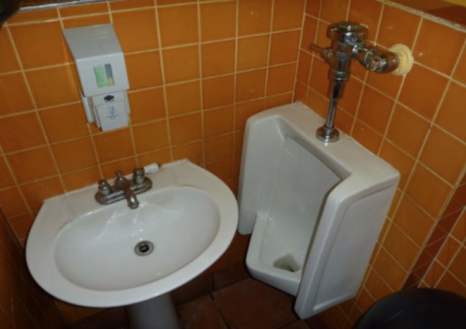 SB10 примеров самого идиотского дизайна туалетов