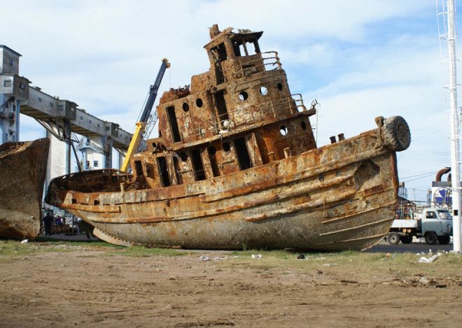 Брошенные корабли со всего мира Брошенные корабли со всего мира