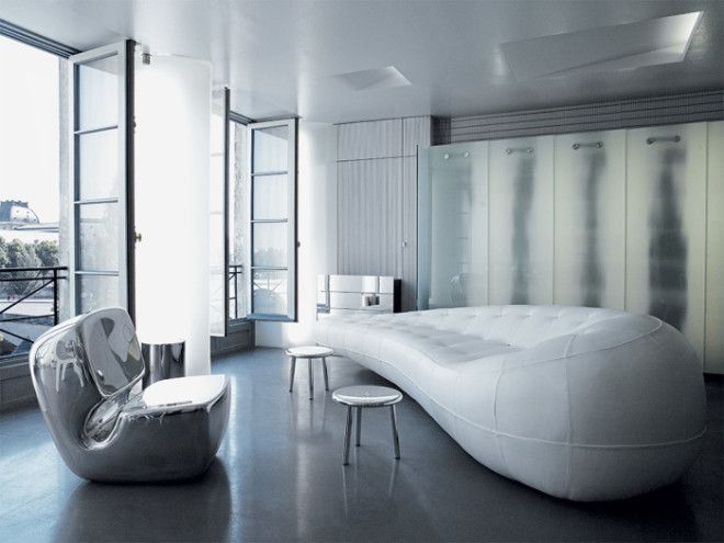 Гостиную в апартаментах Карла Лагерфельда украшает ультрасовременная мебель купленная в парижской Galerie Kreo Фото Karl Lagerfeld