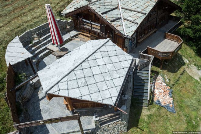 SЭта деревня в Швейцарии выглядит как райский уголок