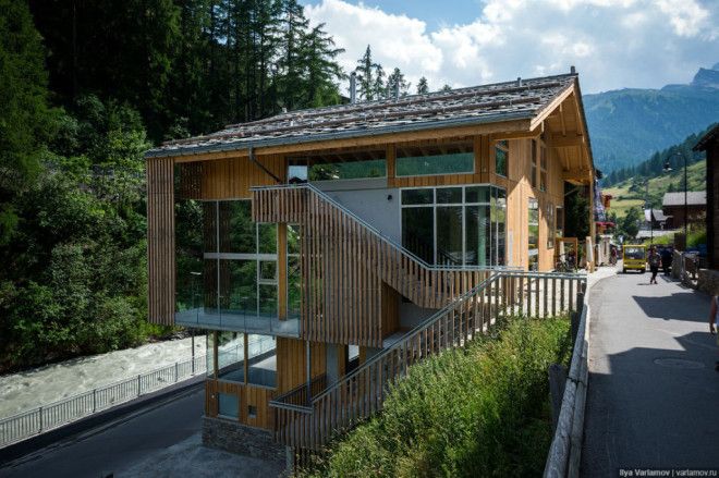 SЭта деревня в Швейцарии выглядит как райский уголок