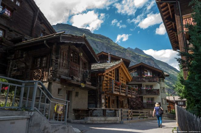 SЭта деревня в Швейцарии выглядит как райский уголок