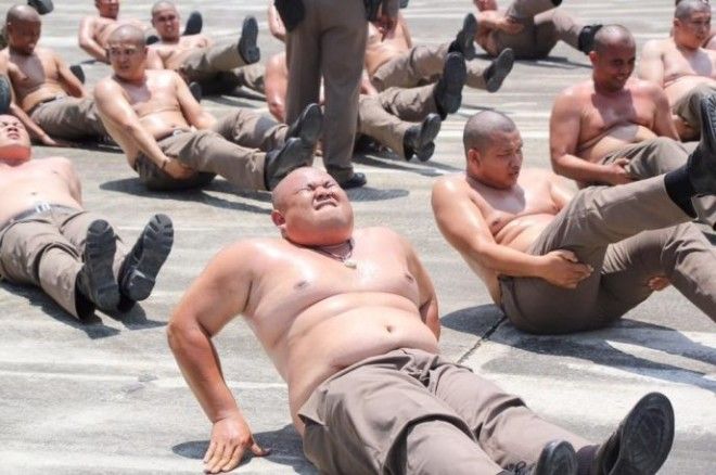 SПолицейских с лишним весом отправляют в лагеря для похудения