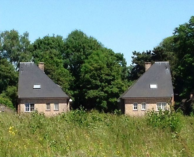 S6 фото несуразных бельгийских домов которые строил слепой