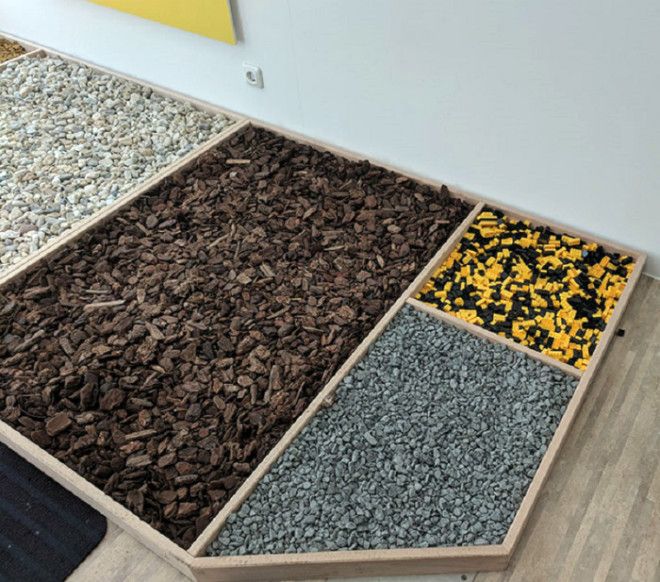 Покрытие пола в примерочной Фото Temalistru