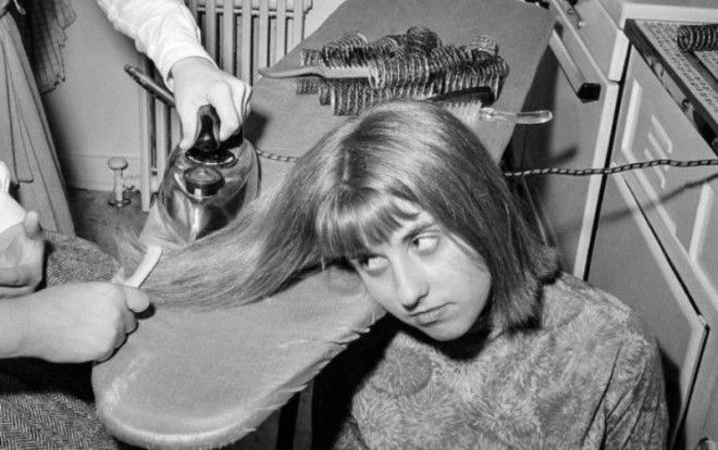 6 грустных фото о том как тяжело было женщинам ухаживать за собой в 20 веке