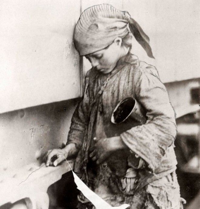 S12 исторических фотографий за которые современному обществу стыдно