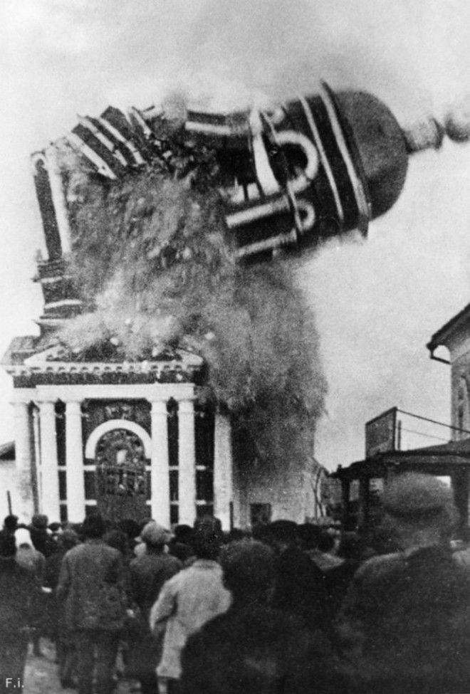 S12 исторических фотографий за которые современному обществу стыдно