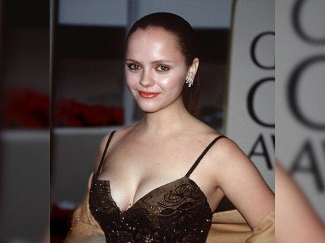 SКому нужны эти надутые шары звезды которые уменьшили грудь и не пожалели