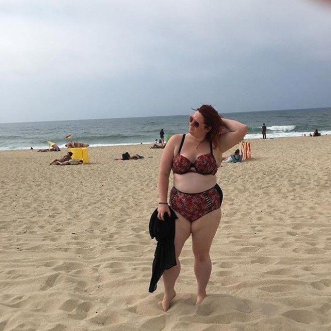 Sктриса в теле поделилась фото в бикини и другие женщины сделали тоже самое