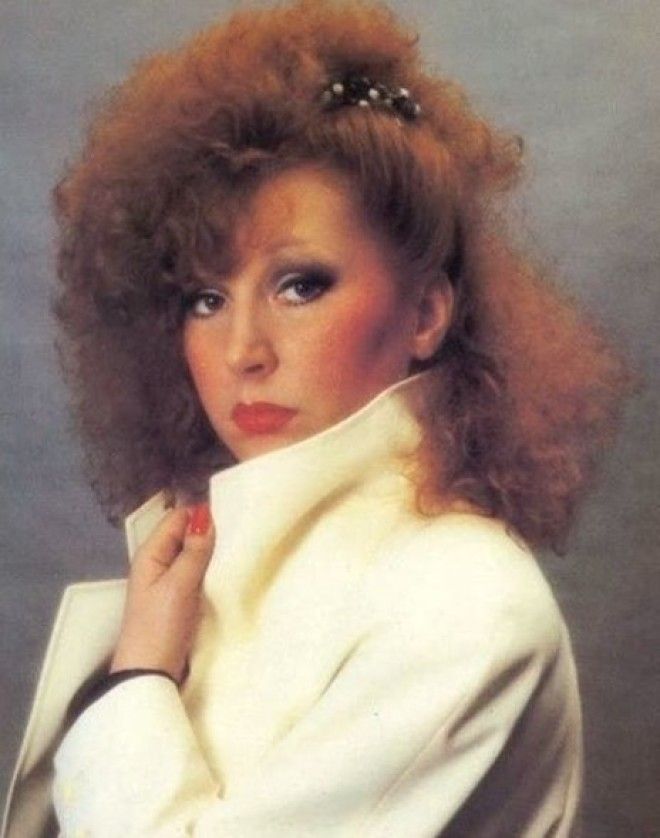 S16 причесок которые были на пике моды а сегодня кажутся полным абсурдом