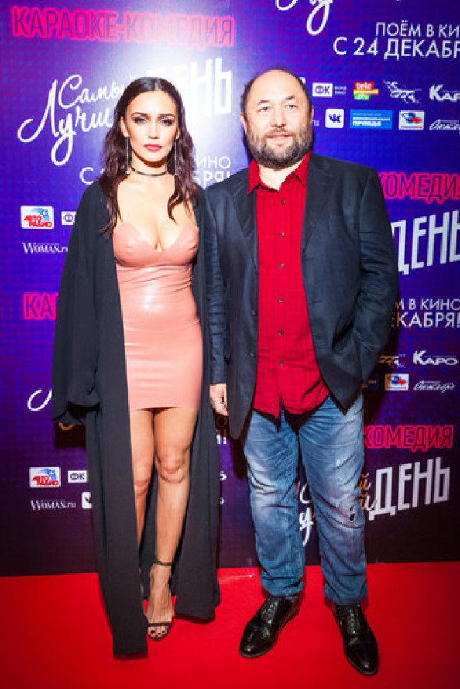 23Не слишком ли это знаменитые женщины в тесном латексе