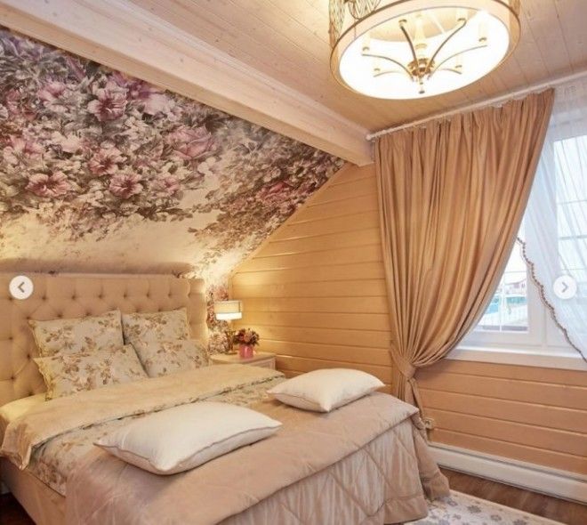 SОбои ручной работы и золотые унитазы Роза Сябитова показала свой дом