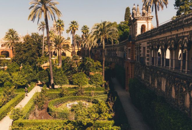 Можно отправиться в путешествие.