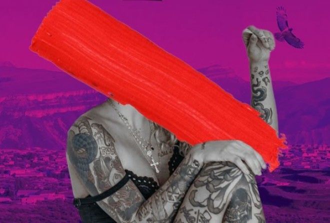 Приходят даже женщины в хиджабах